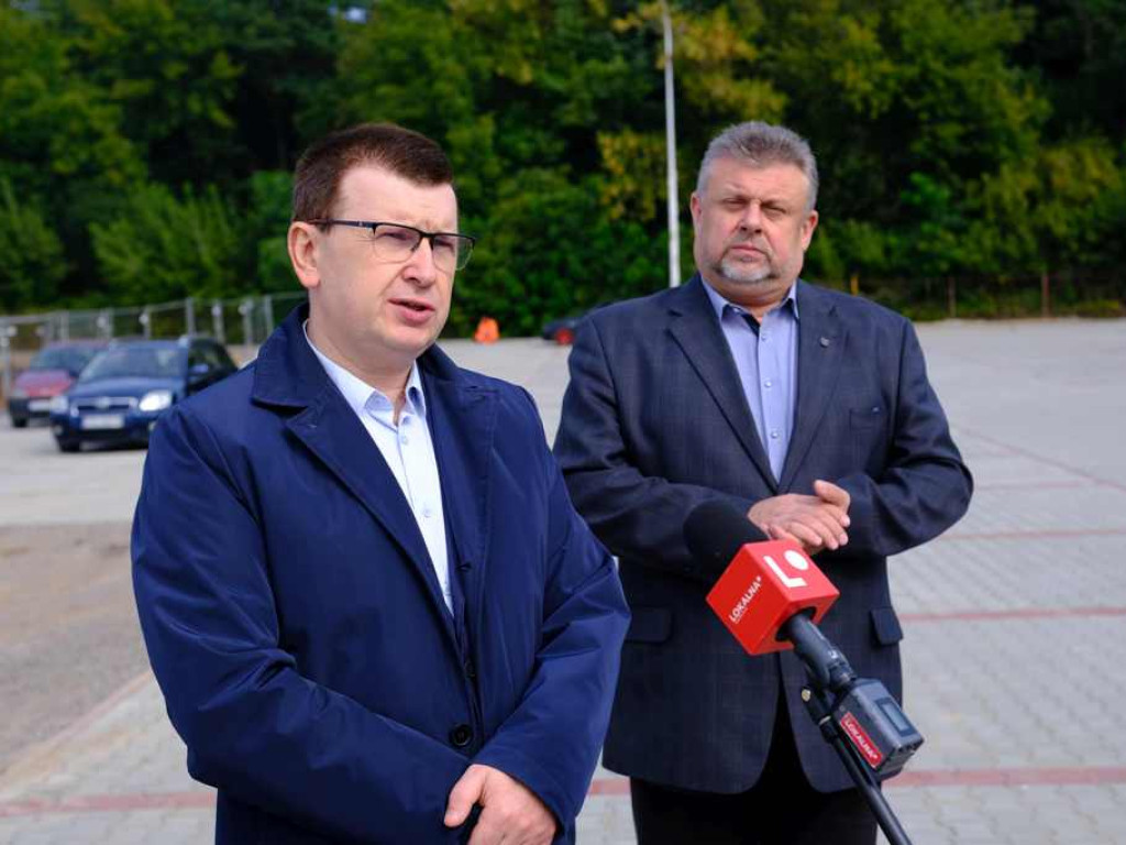 Plac targowy się zmienia. Będzie większy komfort handlu (zdjęcia, wideo)