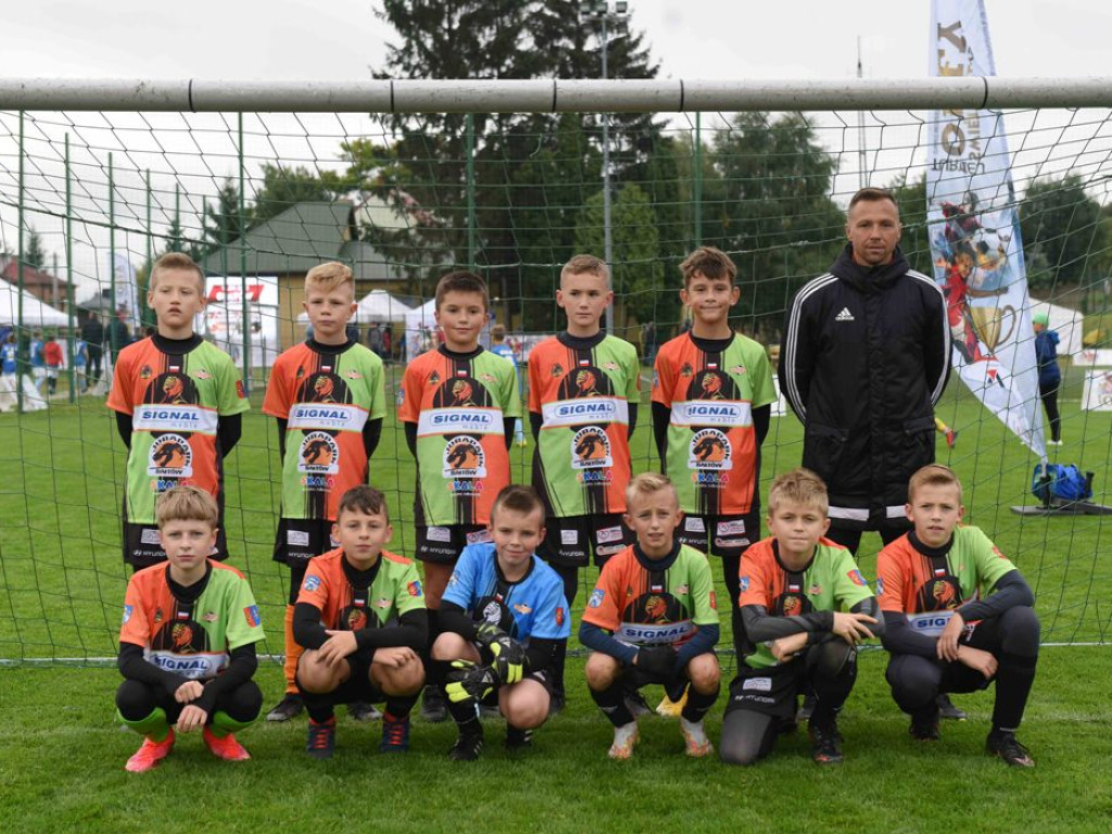 KSZO Galacticos i OKS Opatów w finale ?Świętokrzyskich Orłów ? otwartych mistrzostw piłki nożnej o Puchar Wolnej Polski? (zdjęcia)