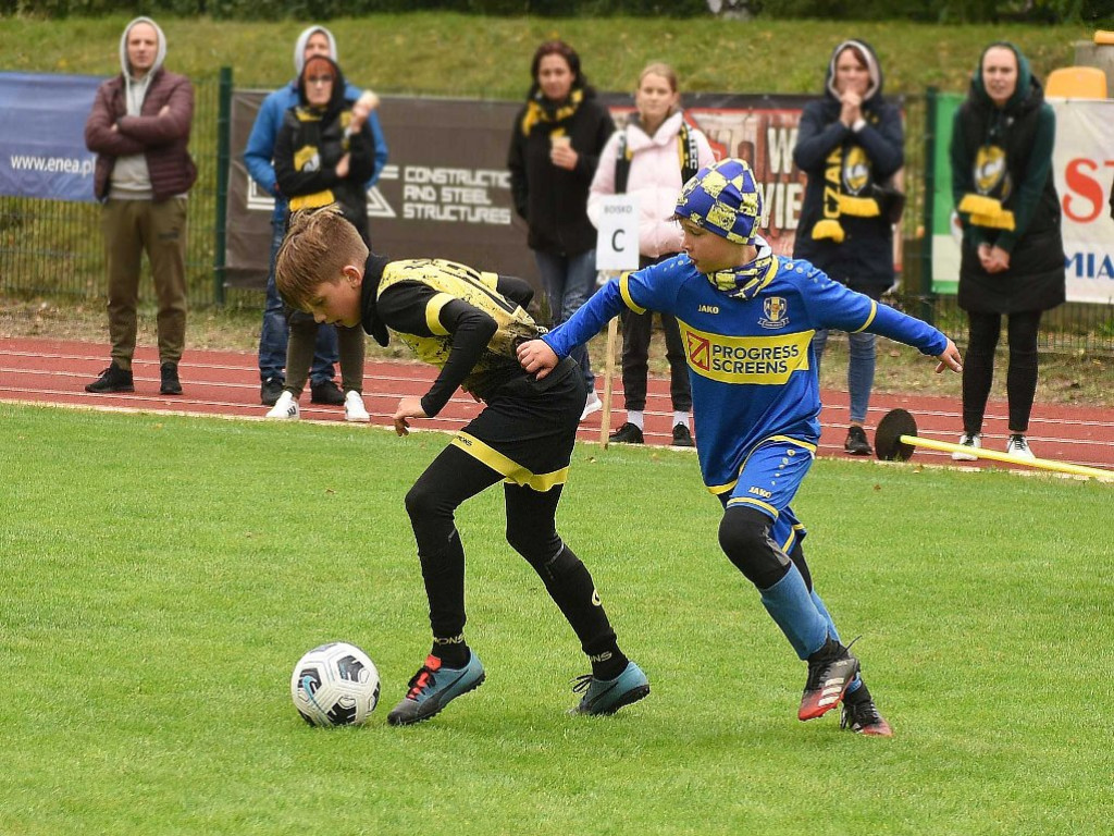KSZO Galacticos i OKS Opatów w finale ?Świętokrzyskich Orłów ? otwartych mistrzostw piłki nożnej o Puchar Wolnej Polski? (zdjęcia)