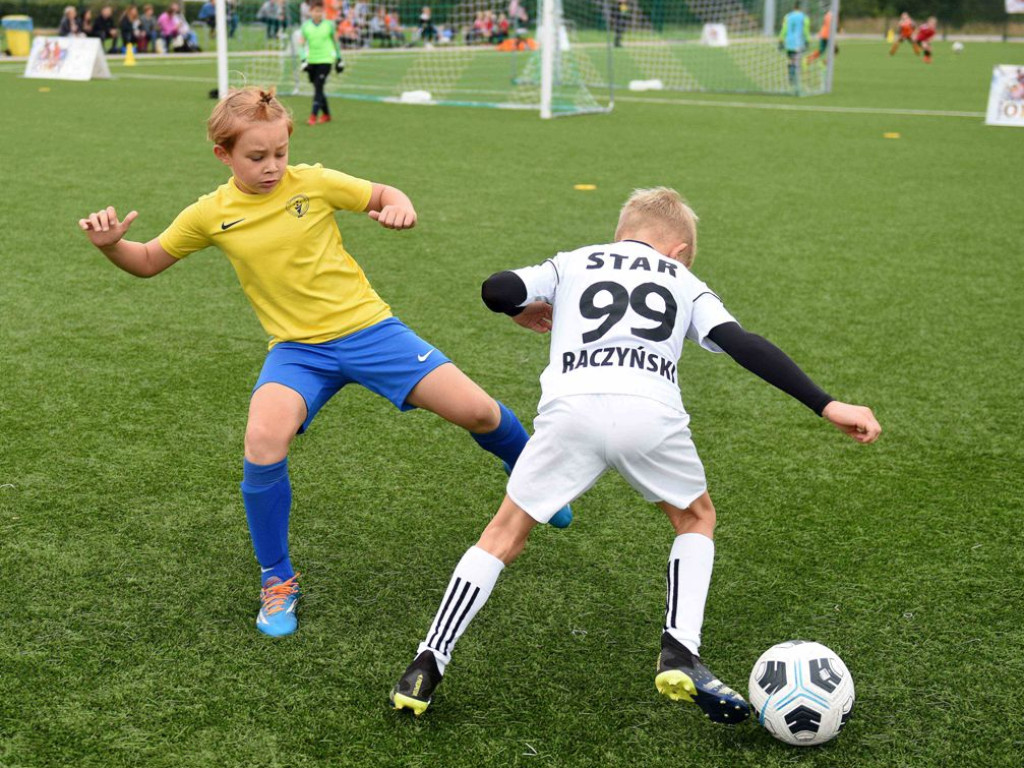 KSZO Galacticos i OKS Opatów w finale ?Świętokrzyskich Orłów ? otwartych mistrzostw piłki nożnej o Puchar Wolnej Polski? (zdjęcia)