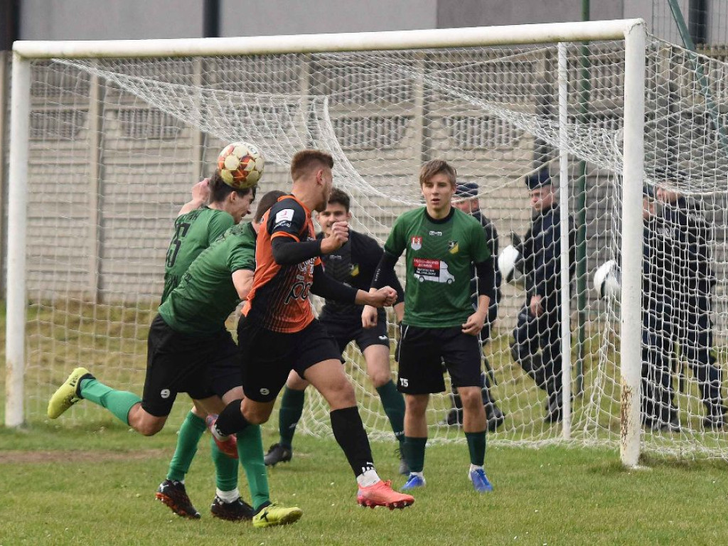 IV runda Okręgowego Pucharu Polski. *Łysica Bodzentyn - KP KSZO 1929 Ostrowiec Świętokrzyski 0:4