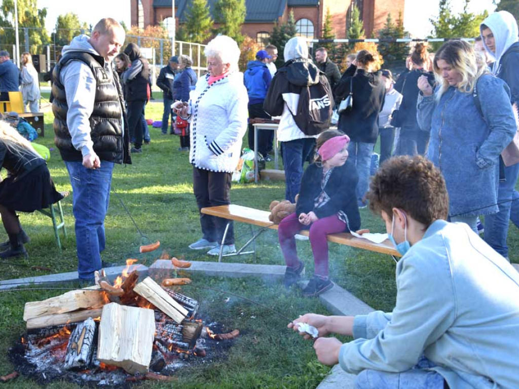 Sąsiedzki piknik z ogniskiem