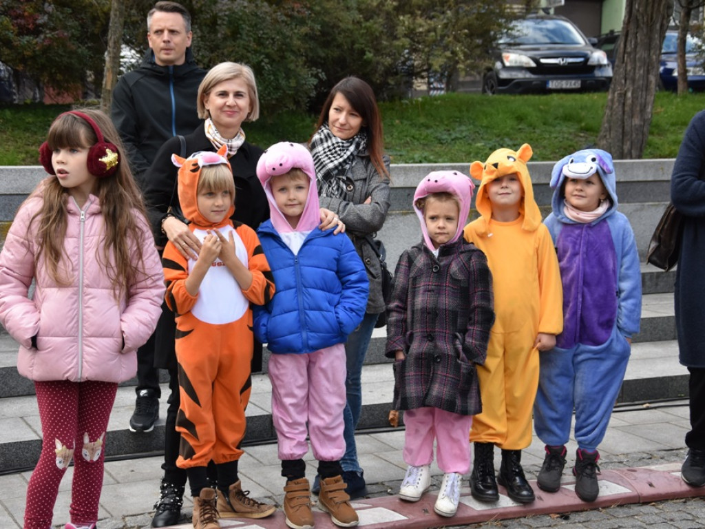 Rodzinnie na ostrowieckim Rynku (zdjęcia)