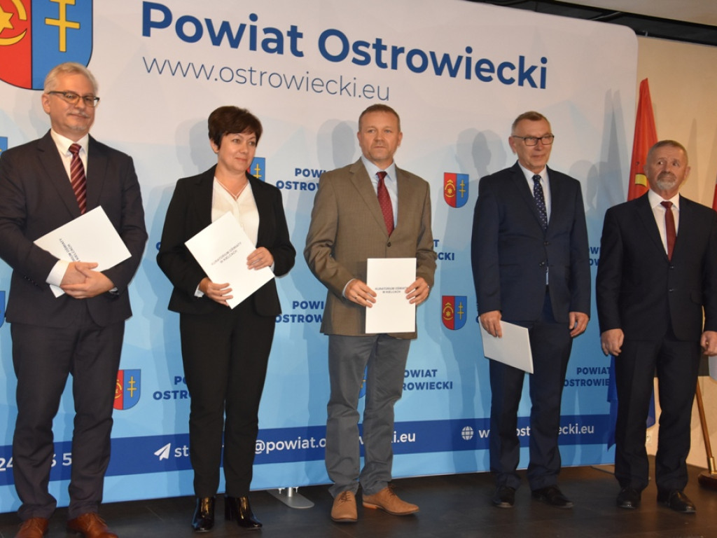 Powiatowe obchody Dnia Edukacji Narodowej (zdjęcia)