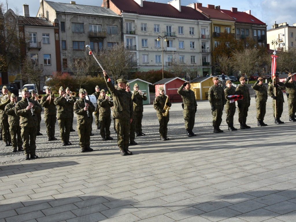 Żołnierze przysięgali na ostrowieckim Rynku (zdjęcia)