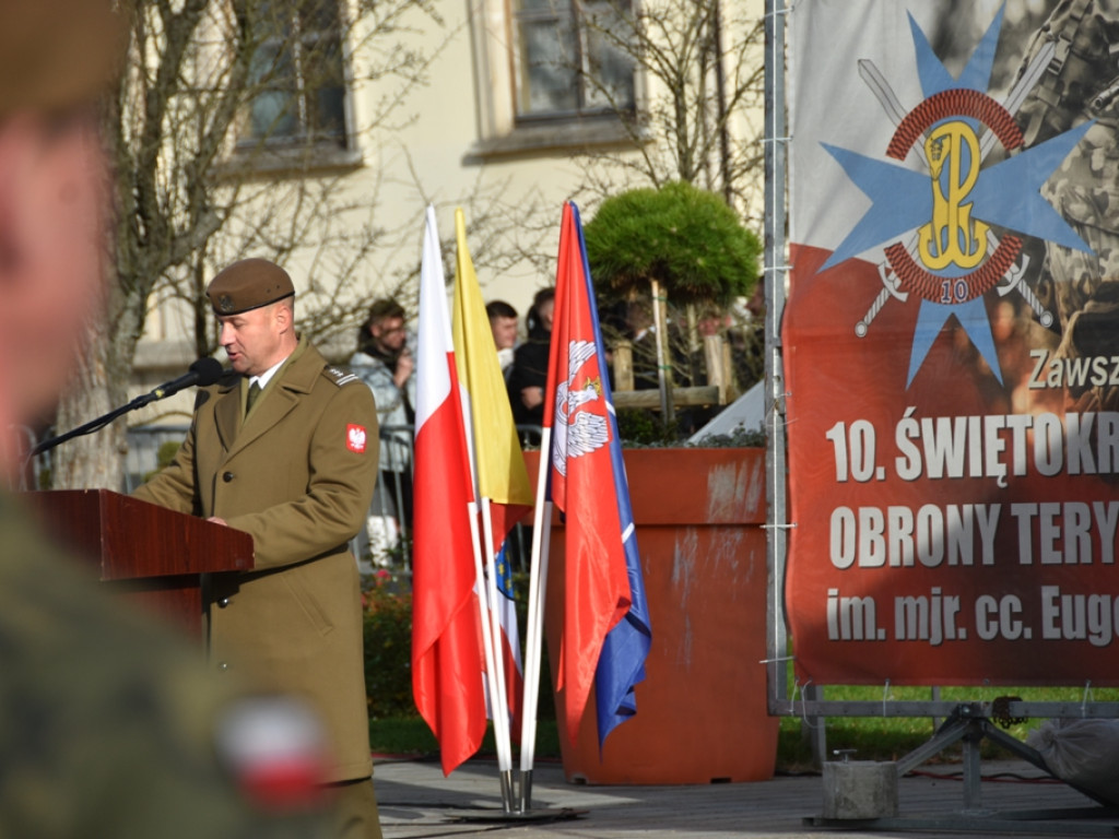 Żołnierze przysięgali na ostrowieckim Rynku (zdjęcia)