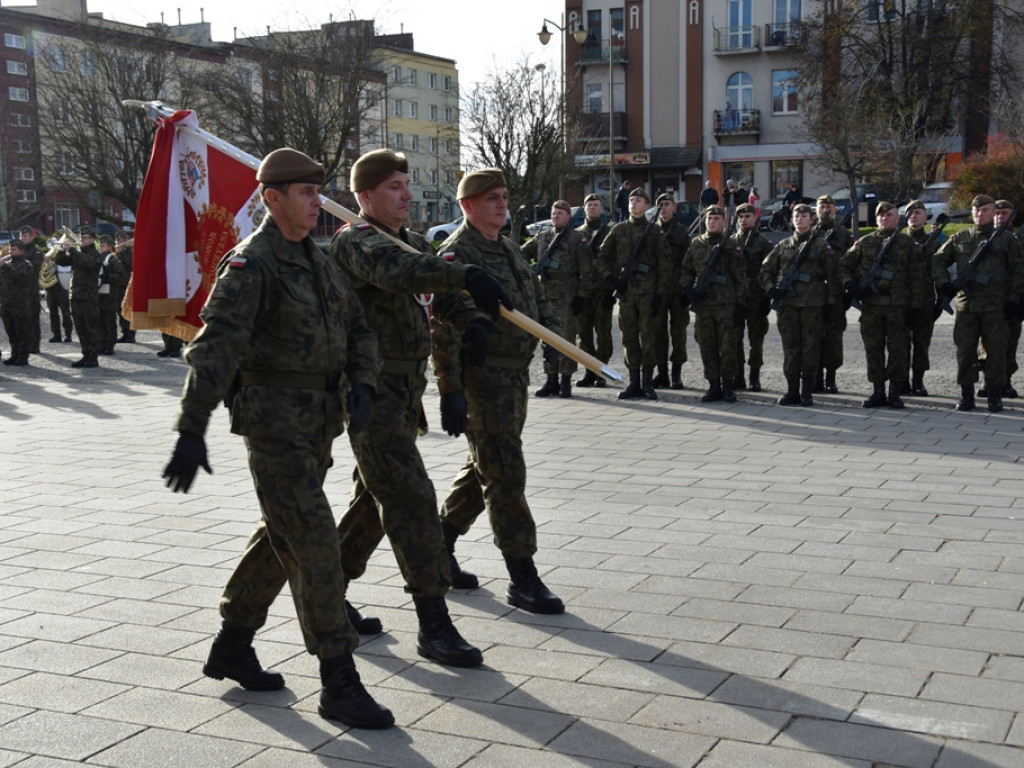 Żołnierze przysięgali na ostrowieckim Rynku (zdjęcia)