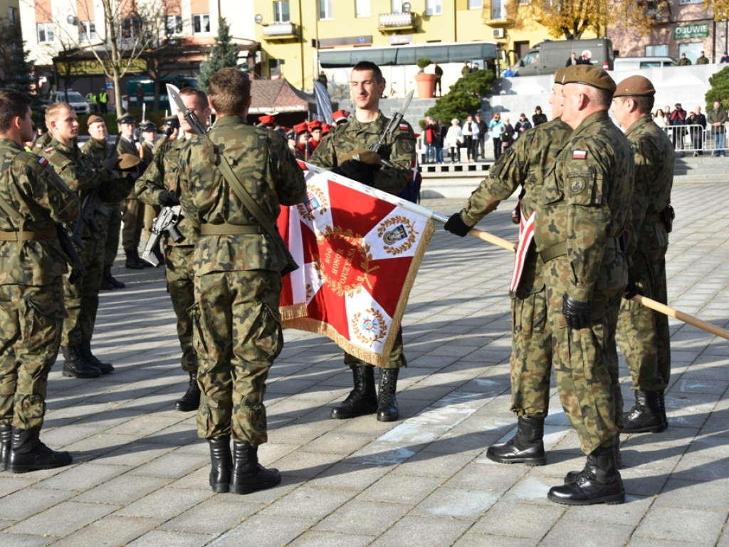 Żołnierze przysięgali na ostrowieckim Rynku (zdjęcia)