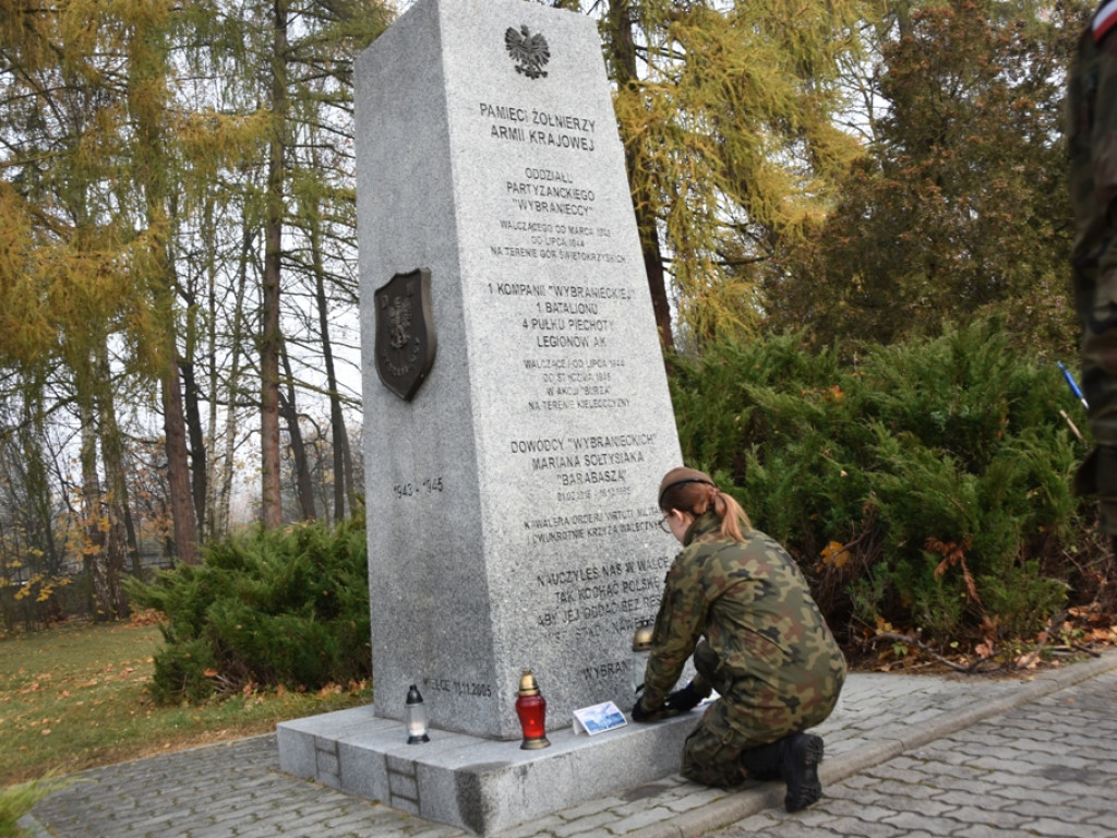 Na grobach żołnierzy AK i Westerplatczyków (zdjęcia)