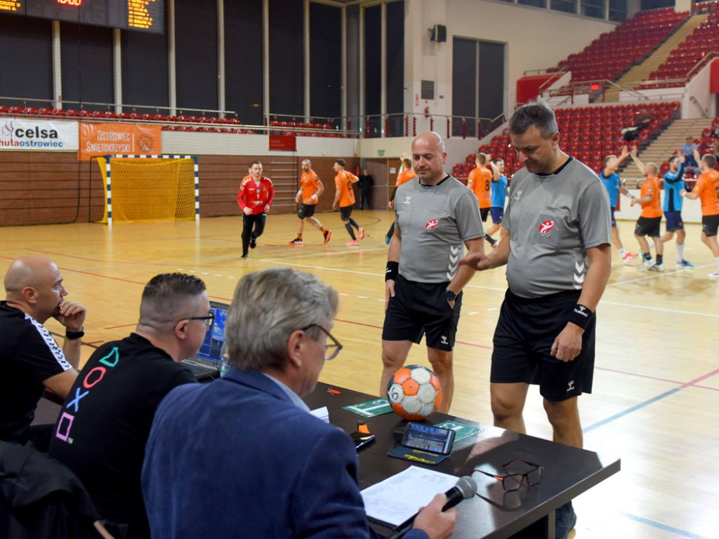 I liga piłki ręcznej mężczyzn. Grupa D. *KSZO Ostrowiec Świętokrzyski - AZS AGH Kraków 33:31