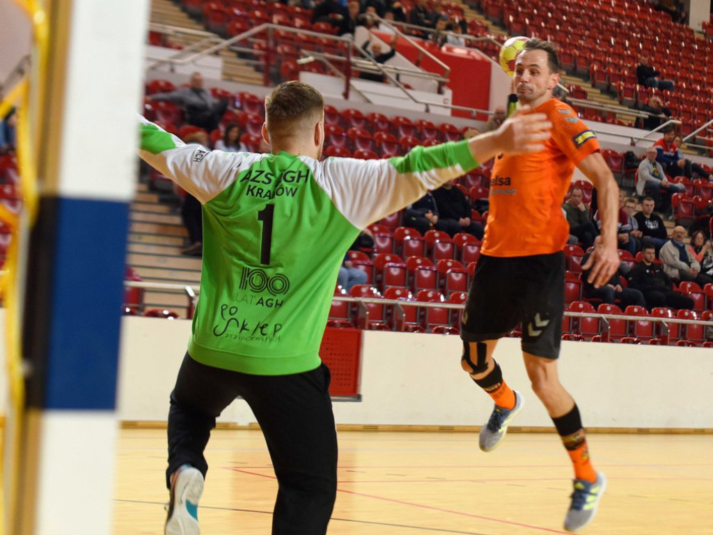 I liga piłki ręcznej mężczyzn. Grupa D. *KSZO Ostrowiec Świętokrzyski - AZS AGH Kraków 33:31