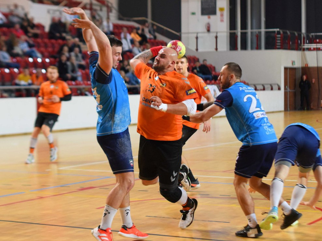 I liga piłki ręcznej mężczyzn. Grupa D. *KSZO Ostrowiec Świętokrzyski - AZS AGH Kraków 33:31