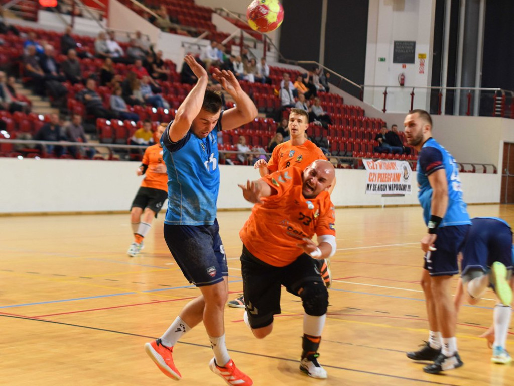 I liga piłki ręcznej mężczyzn. Grupa D. *KSZO Ostrowiec Świętokrzyski - AZS AGH Kraków 33:31