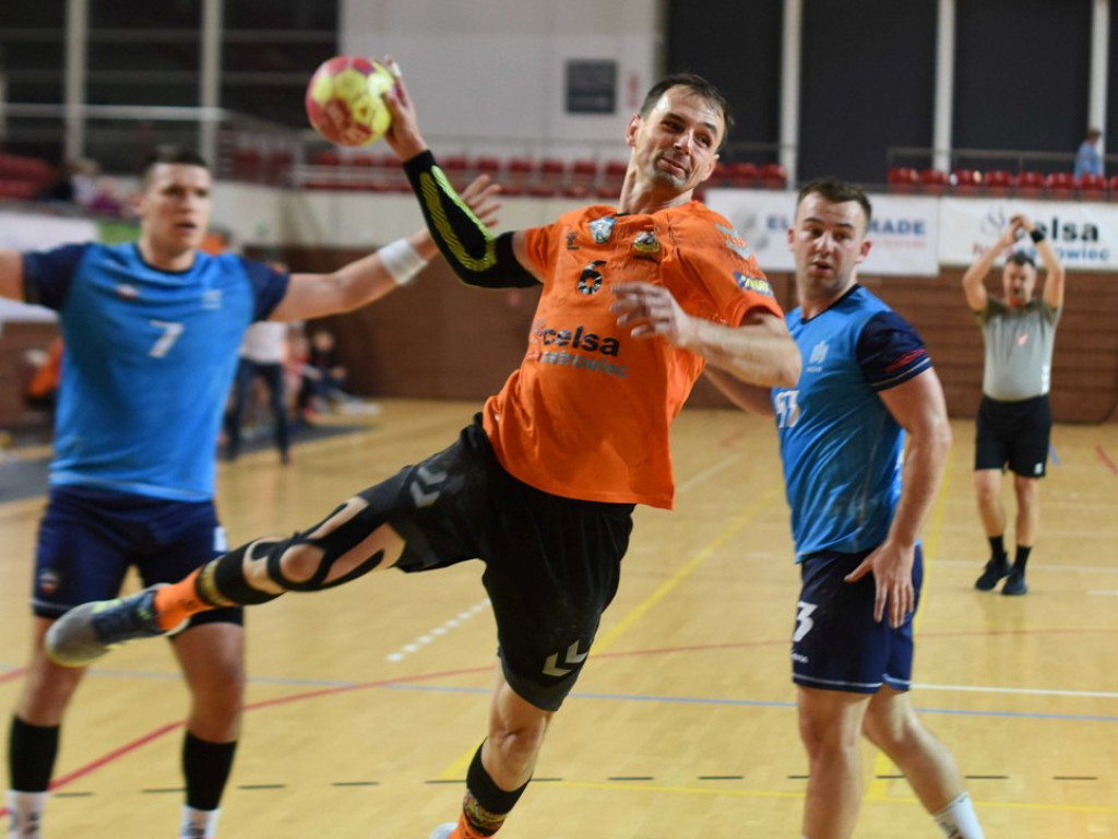 I liga piłki ręcznej mężczyzn. Grupa D. *KSZO Ostrowiec Świętokrzyski - AZS AGH Kraków 33:31