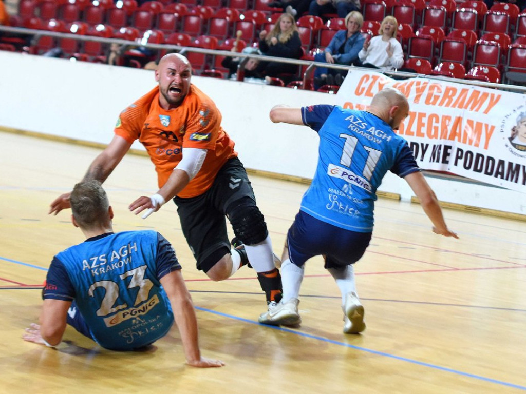 I liga piłki ręcznej mężczyzn. Grupa D. *KSZO Ostrowiec Świętokrzyski - AZS AGH Kraków 33:31