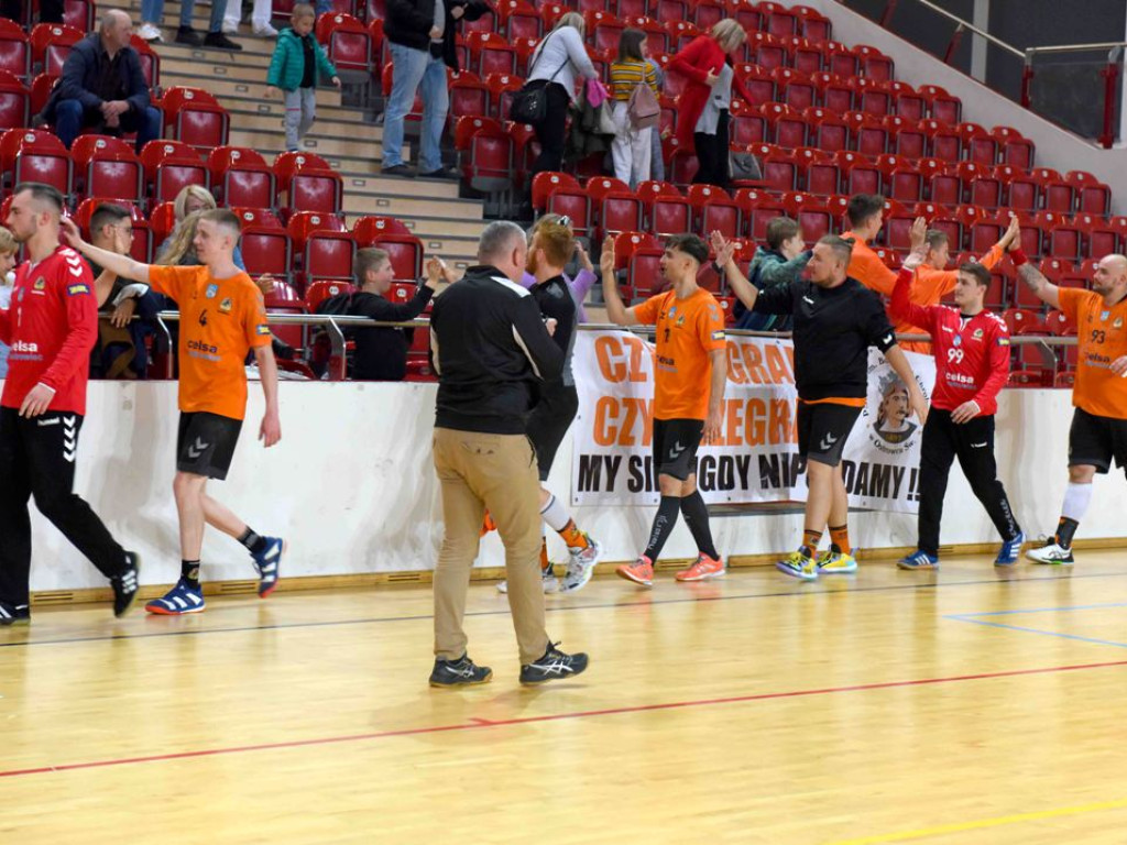 I liga piłki ręcznej mężczyzn. Grupa D. *KSZO Ostrowiec Świętokrzyski - AZS AGH Kraków 33:31