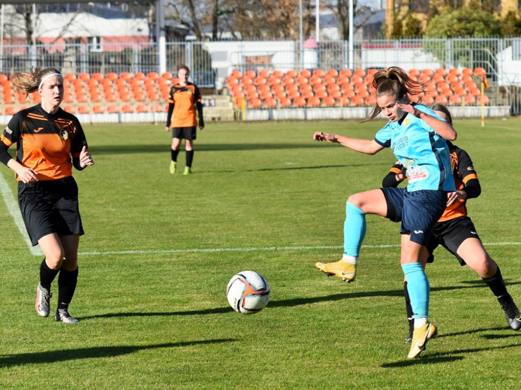 1/32 Pucharu Polski Kobiet. *KP KSZO 1929 Ostrowiec Świętokrzyski - Czarni Sosnowiec 0:10 (0:6)
