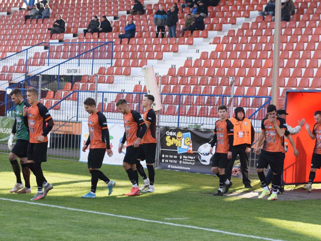 III liga piłki nożnej. Grupa IV. *KP KSZO 1929 Ostrowiec Świętokrzyski - Podlasie Biała Podlaska 3:1
