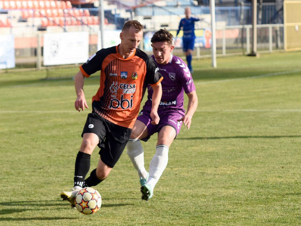 III liga piłki nożnej. Grupa IV. *KP KSZO 1929 Ostrowiec Świętokrzyski - Podlasie Biała Podlaska 3:1