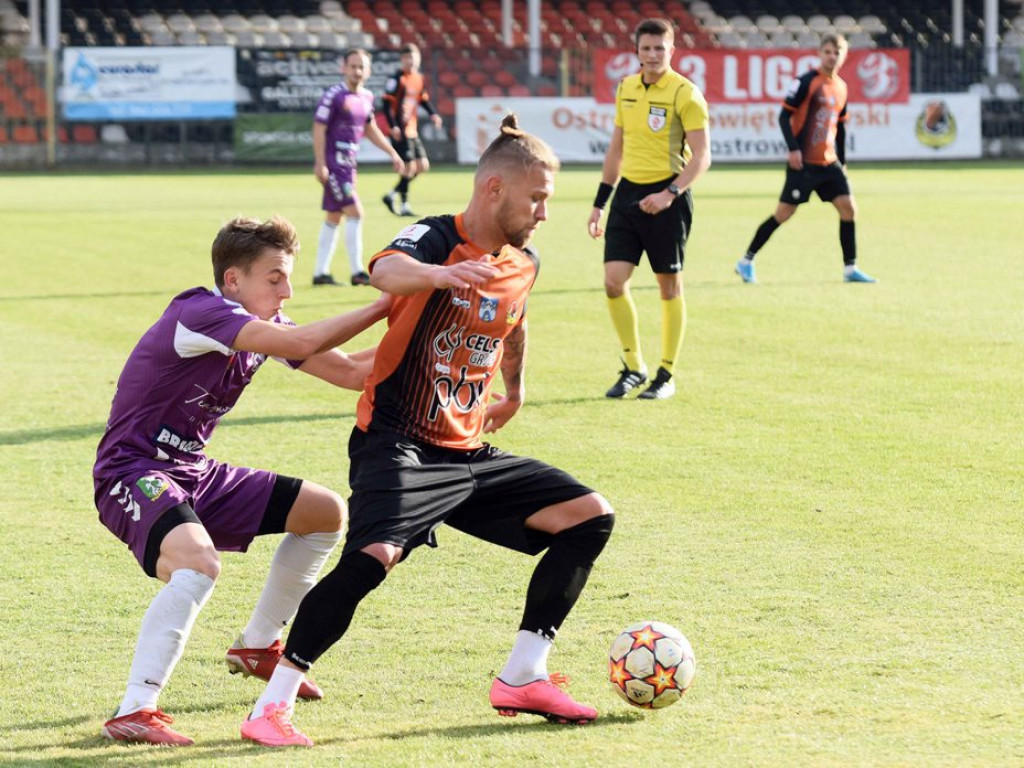 III liga piłki nożnej. Grupa IV. *KP KSZO 1929 Ostrowiec Świętokrzyski - Podlasie Biała Podlaska 3:1