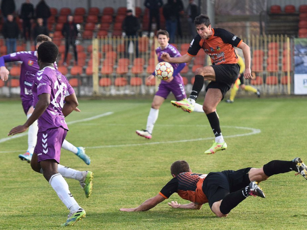 III liga piłki nożnej. Grupa IV. *KP KSZO 1929 Ostrowiec Świętokrzyski - Podlasie Biała Podlaska 3:1