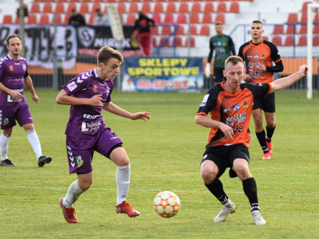 III liga piłki nożnej. Grupa IV. *KP KSZO 1929 Ostrowiec Świętokrzyski - Podlasie Biała Podlaska 3:1
