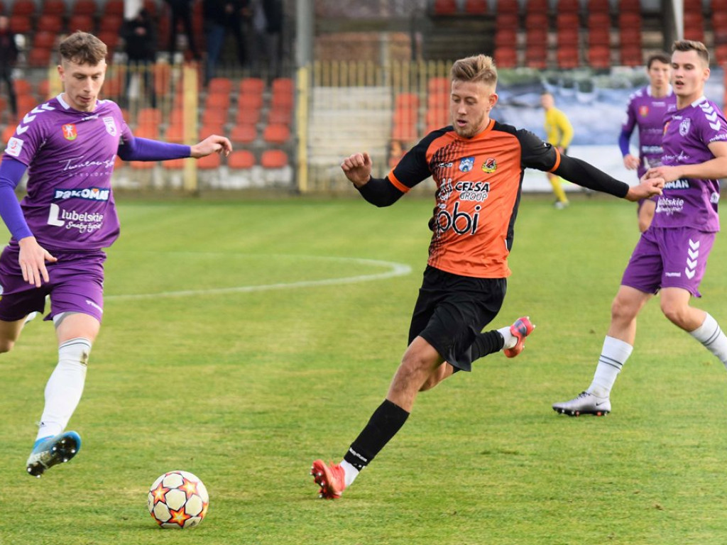 III liga piłki nożnej. Grupa IV. *KP KSZO 1929 Ostrowiec Świętokrzyski - Podlasie Biała Podlaska 3:1