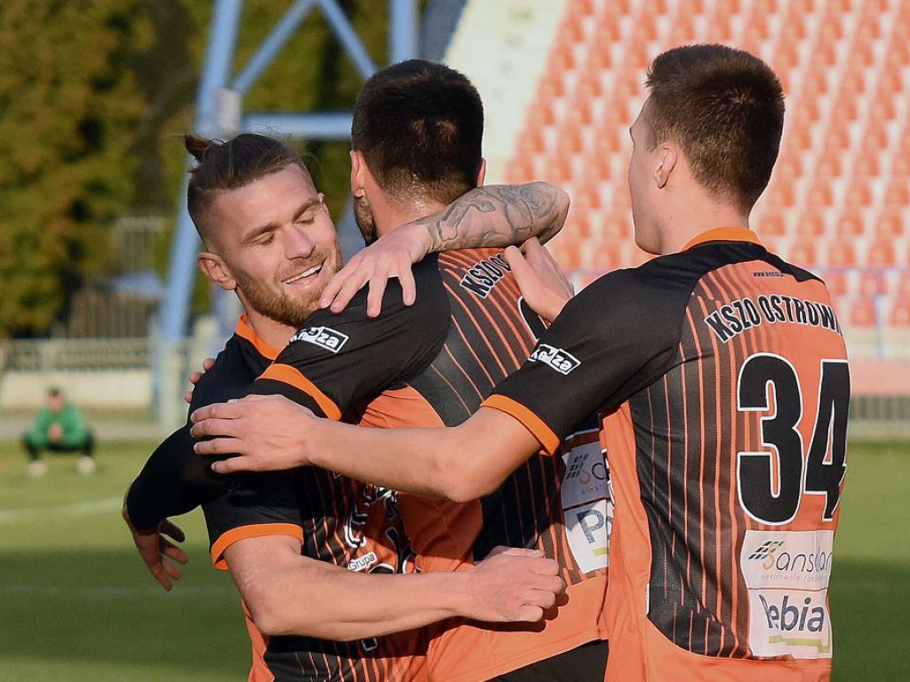 III liga piłki nożnej. Grupa IV. *KP KSZO 1929 Ostrowiec Świętokrzyski - Podlasie Biała Podlaska 3:1