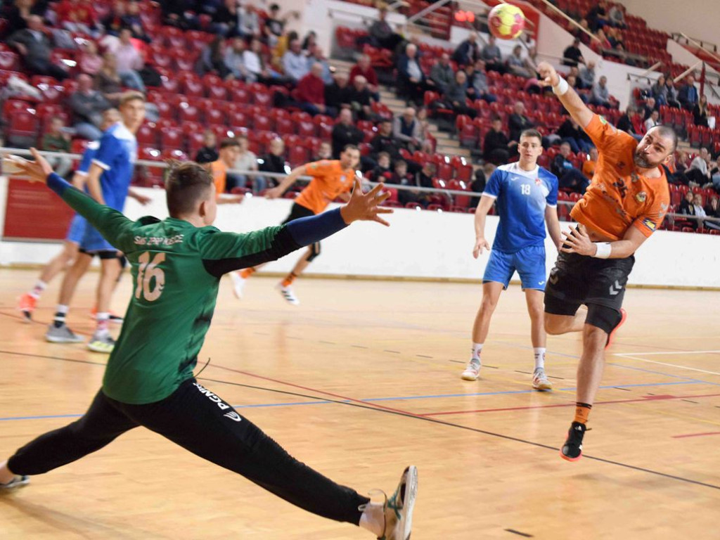I liga piłki ręcznej. Grupa D. *KSZO Ostrowiec Świętokrzyski - SMS II ZPRP Kielce 40:35