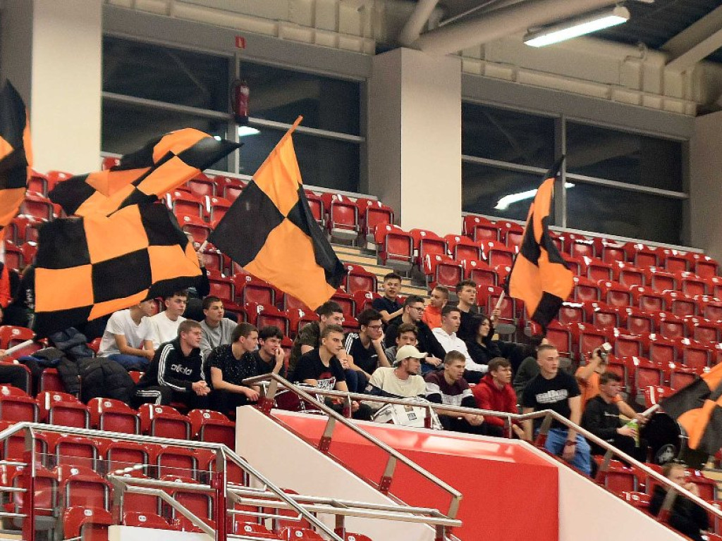 I liga piłki ręcznej. Grupa D. *KSZO Ostrowiec Świętokrzyski - SMS II ZPRP Kielce 40:35