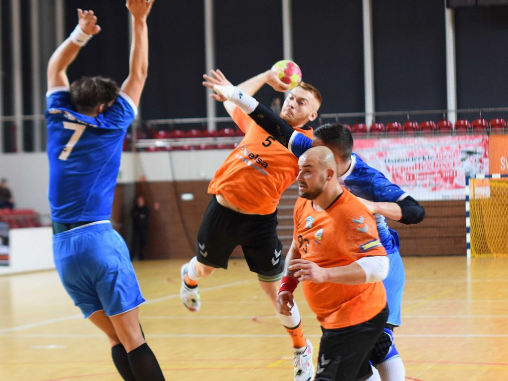 I liga piłki ręcznej. Grupa D. *KSZO Ostrowiec Świętokrzyski - SMS II ZPRP Kielce 40:35