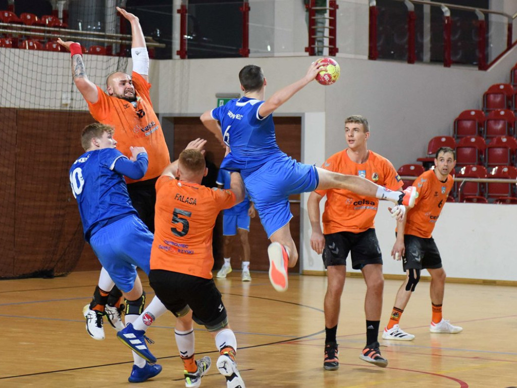 I liga piłki ręcznej. Grupa D. *KSZO Ostrowiec Świętokrzyski - SMS II ZPRP Kielce 40:35