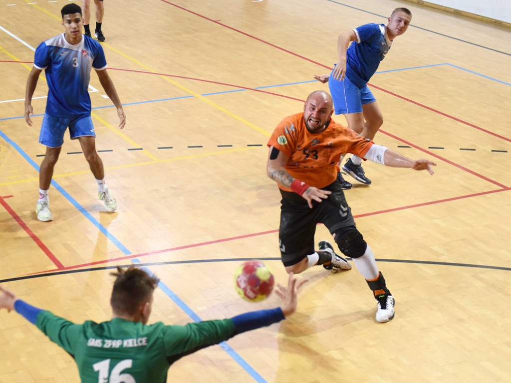 I liga piłki ręcznej. Grupa D. *KSZO Ostrowiec Świętokrzyski - SMS II ZPRP Kielce 40:35