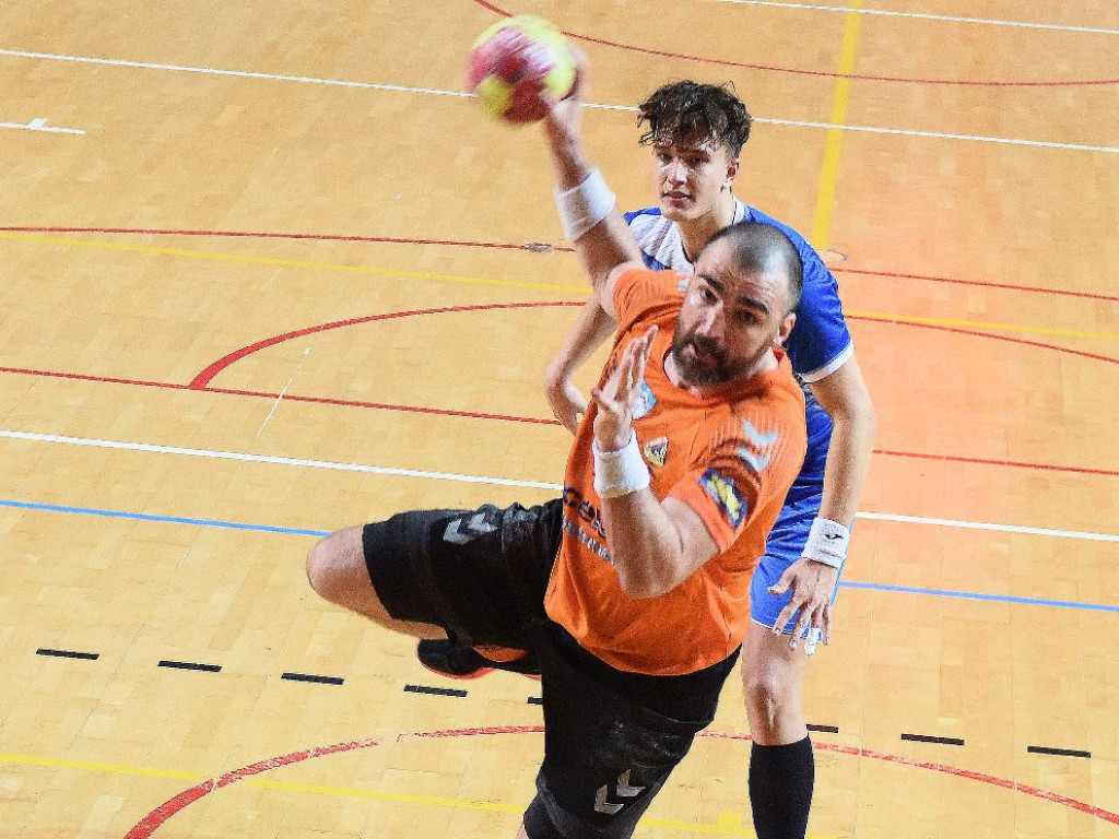 I liga piłki ręcznej. Grupa D. *KSZO Ostrowiec Świętokrzyski - SMS II ZPRP Kielce 40:35
