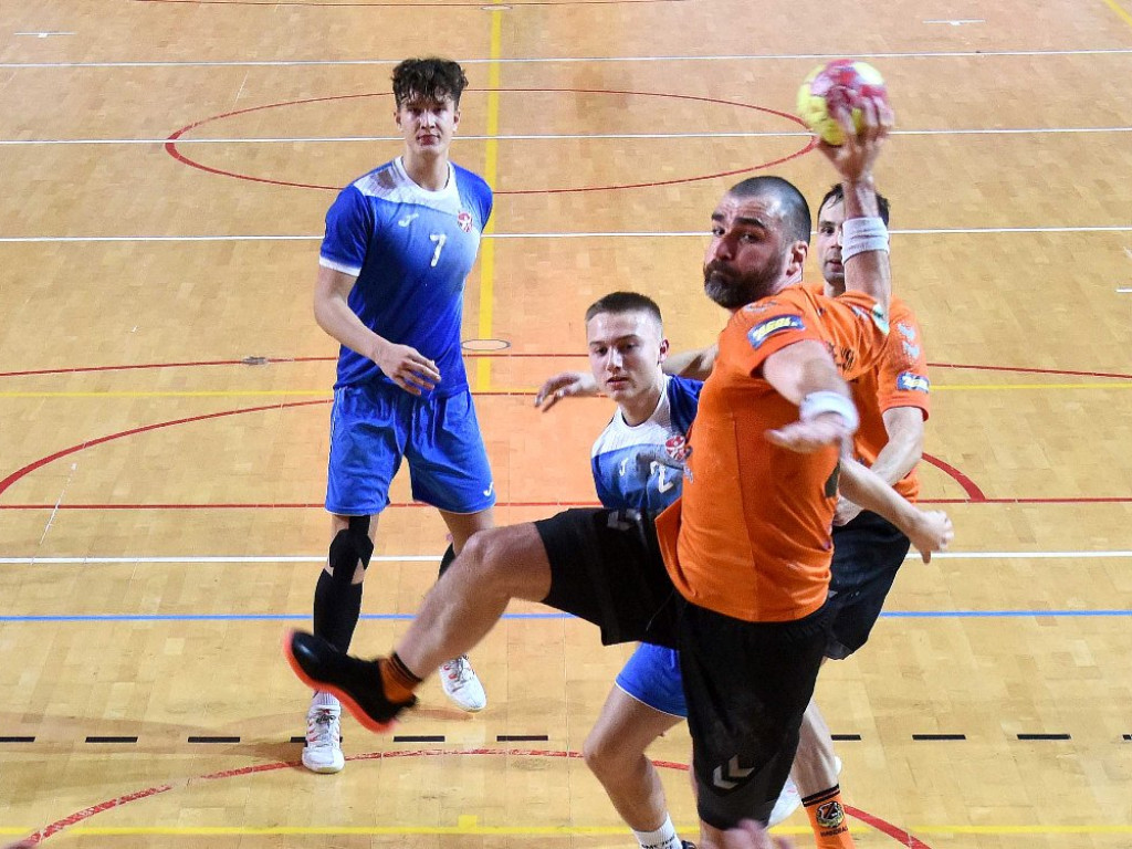 I liga piłki ręcznej. Grupa D. *KSZO Ostrowiec Świętokrzyski - SMS II ZPRP Kielce 40:35