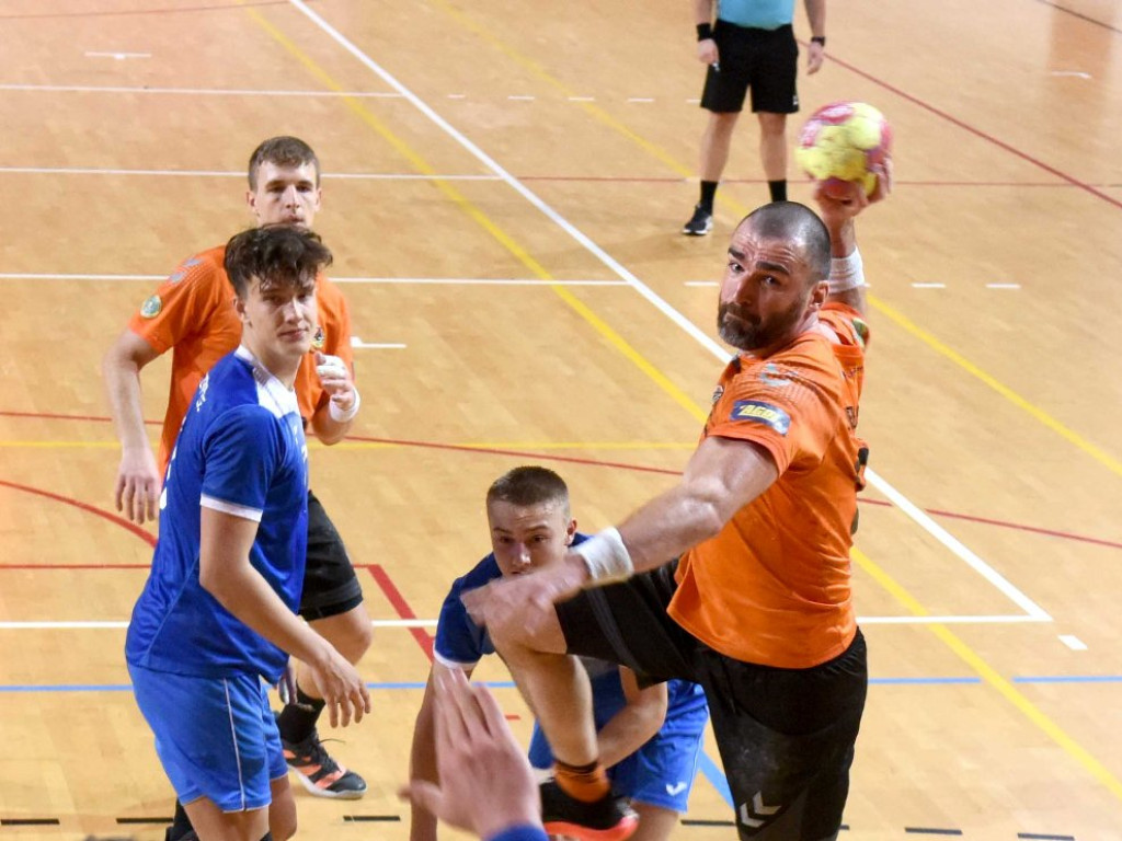 I liga piłki ręcznej. Grupa D. *KSZO Ostrowiec Świętokrzyski - SMS II ZPRP Kielce 40:35