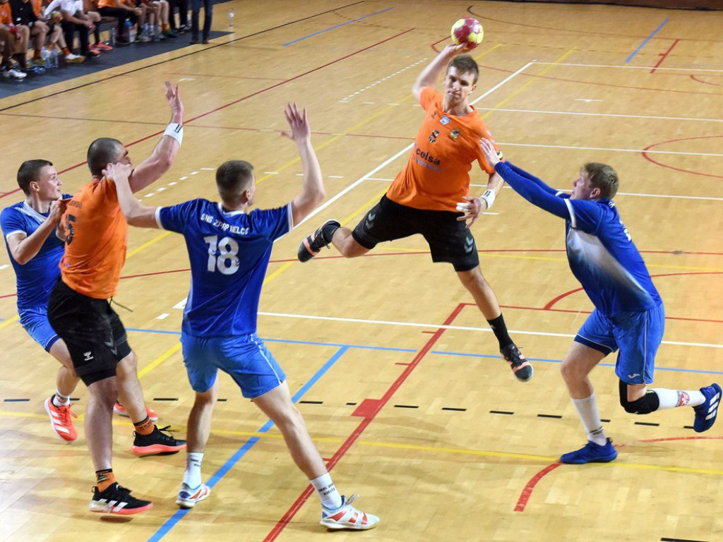 I liga piłki ręcznej. Grupa D. *KSZO Ostrowiec Świętokrzyski - SMS II ZPRP Kielce 40:35