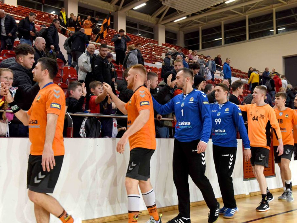 I liga piłki ręcznej. Grupa D. *KSZO Ostrowiec Świętokrzyski - SMS II ZPRP Kielce 40:35