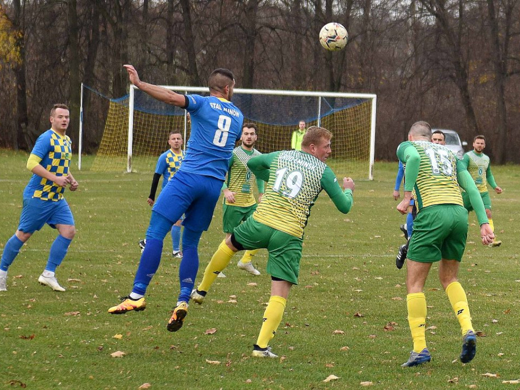 Klasa okręgowa.*Stal Kunów- Gród Ćmińsk 2:0