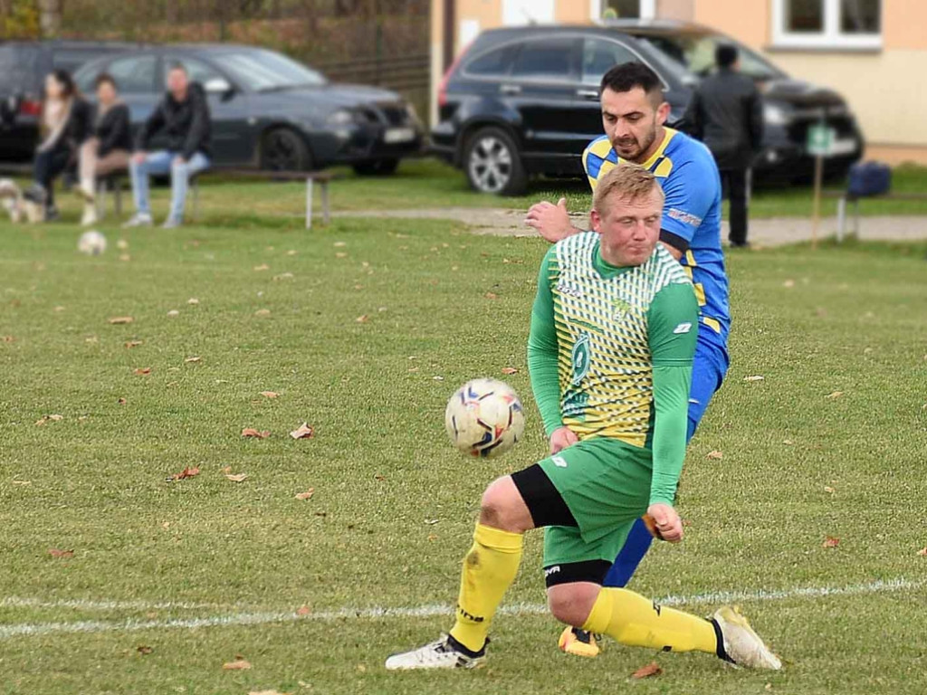 Klasa okręgowa.*Stal Kunów- Gród Ćmińsk 2:0