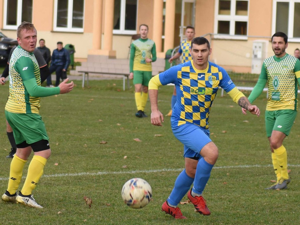Klasa okręgowa.*Stal Kunów- Gród Ćmińsk 2:0