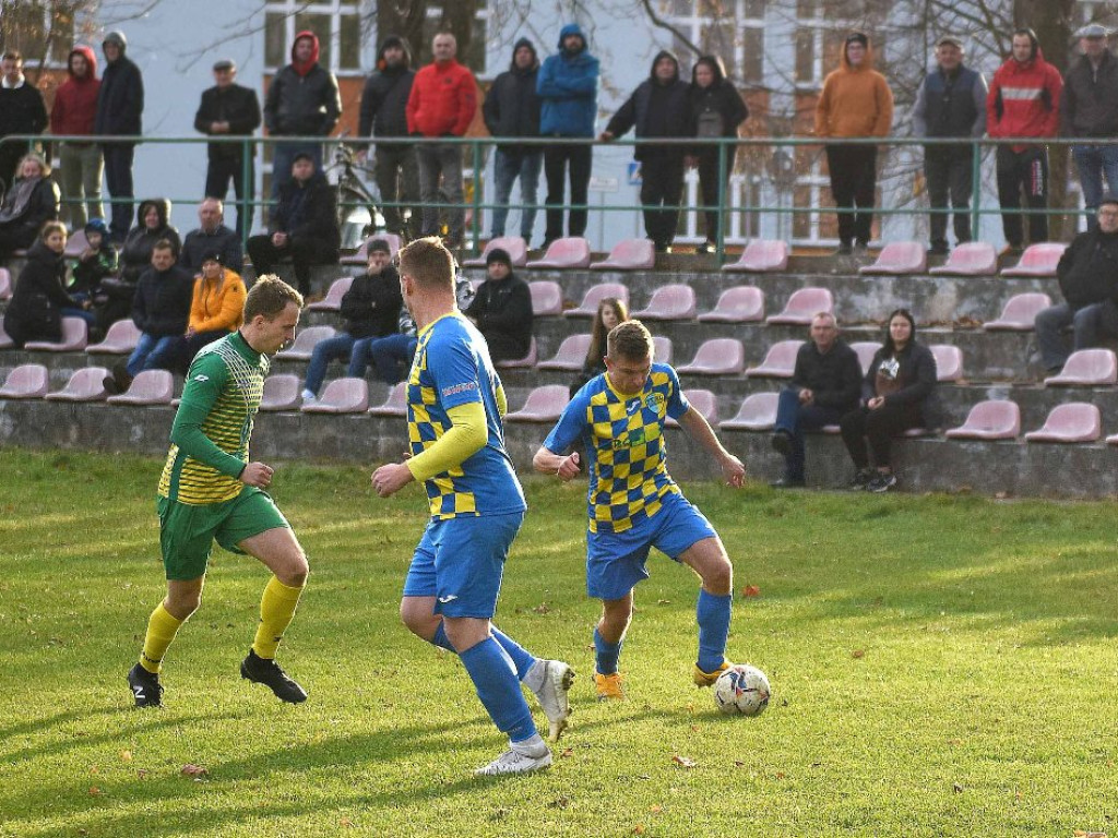 Klasa okręgowa.*Stal Kunów- Gród Ćmińsk 2:0