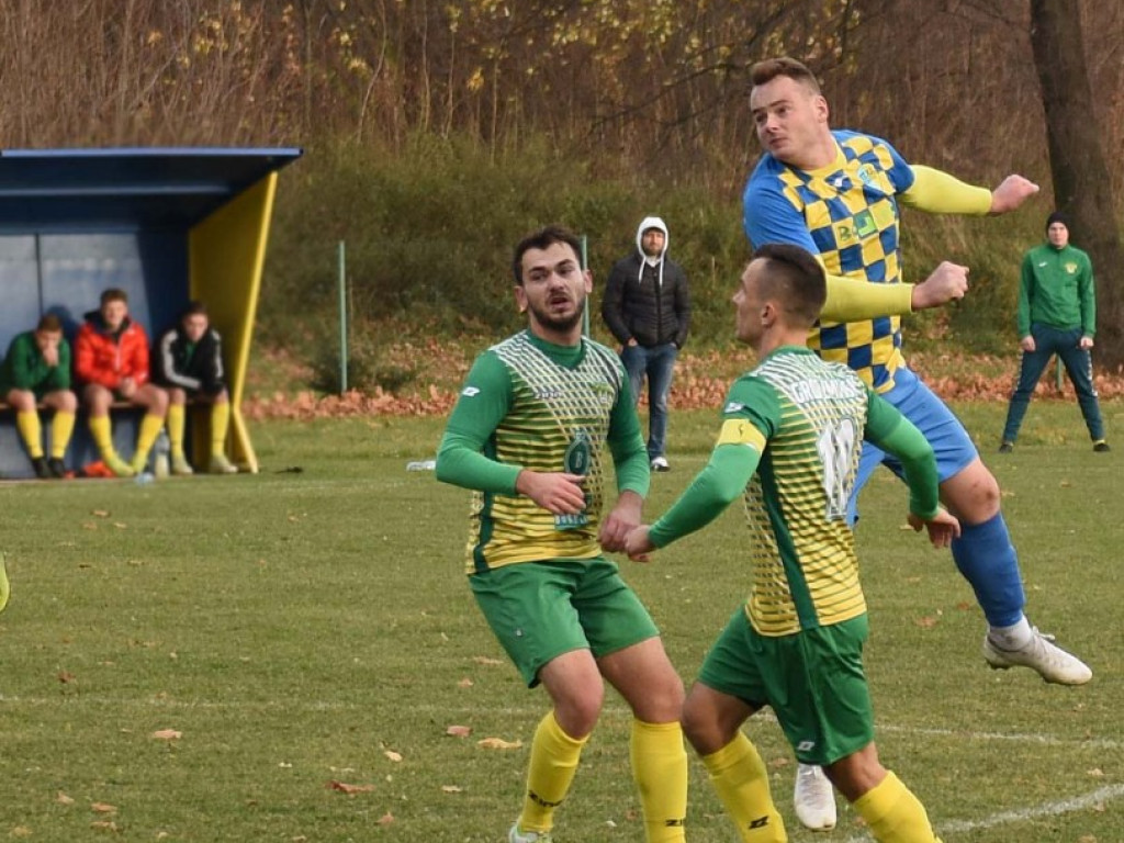 Klasa okręgowa.*Stal Kunów- Gród Ćmińsk 2:0