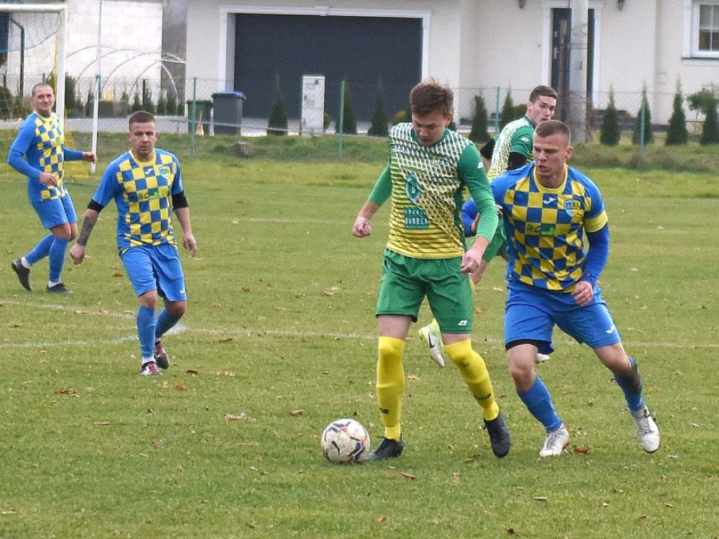 Klasa okręgowa.*Stal Kunów- Gród Ćmińsk 2:0