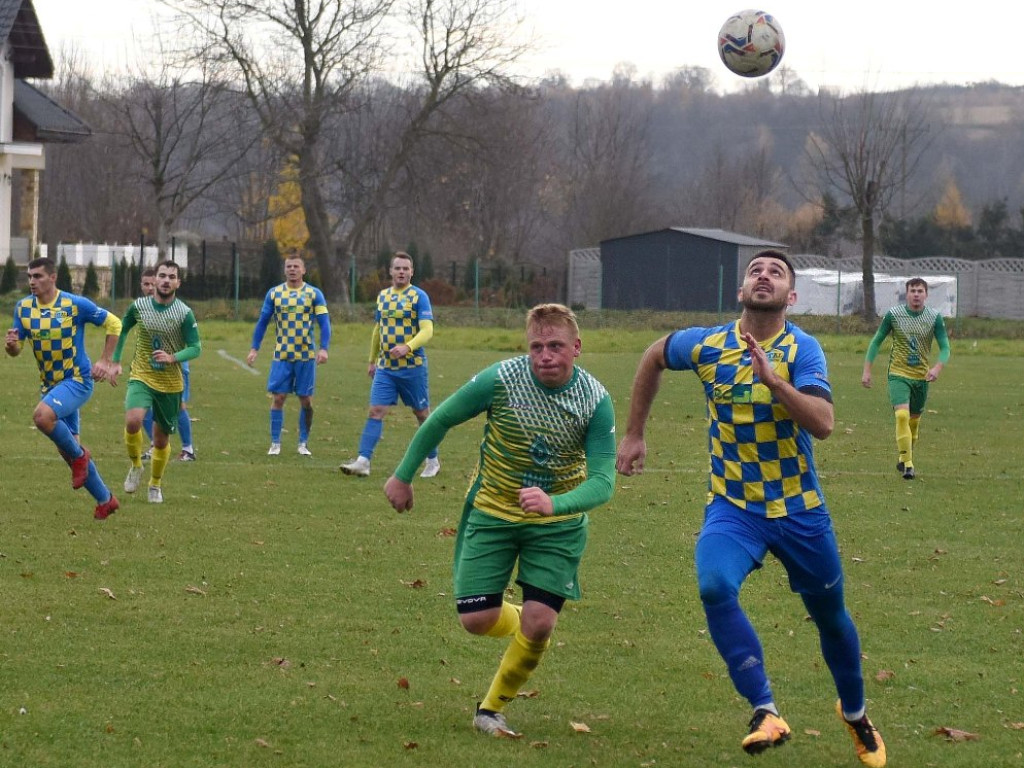 Klasa okręgowa.*Stal Kunów- Gród Ćmińsk 2:0