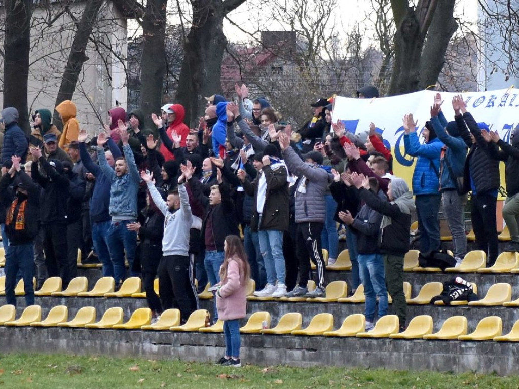 Klasa okręgowa.*Stal Kunów- Gród Ćmińsk 2:0