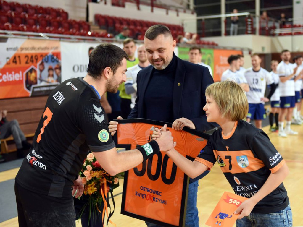 I liga piłki ręcznej mężczyzn. Grupa D. *KSZO Ostrowiec Świętokrzyski - Viret CMC Zawiercie 35:29