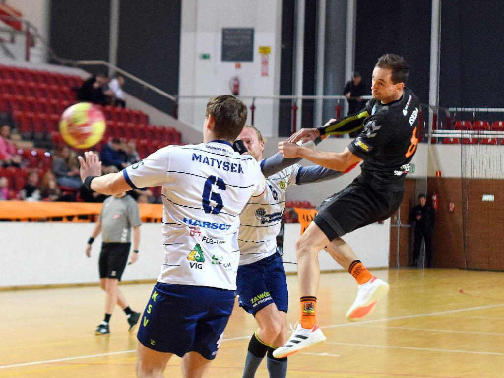 I liga piłki ręcznej mężczyzn. Grupa D. *KSZO Ostrowiec Świętokrzyski - Viret CMC Zawiercie 35:29