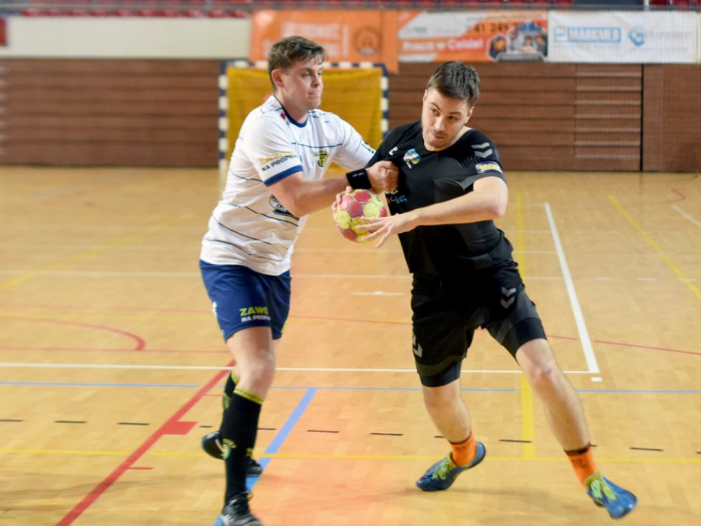 I liga piłki ręcznej mężczyzn. Grupa D. *KSZO Ostrowiec Świętokrzyski - Viret CMC Zawiercie 35:29
