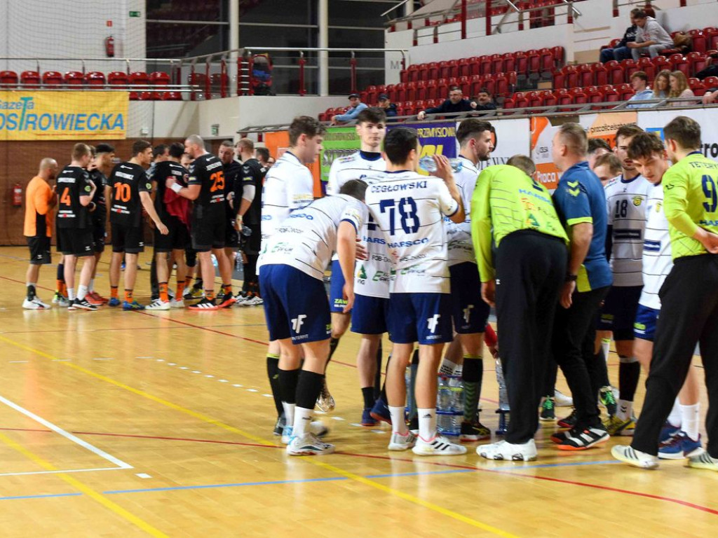 I liga piłki ręcznej mężczyzn. Grupa D. *KSZO Ostrowiec Świętokrzyski - Viret CMC Zawiercie 35:29